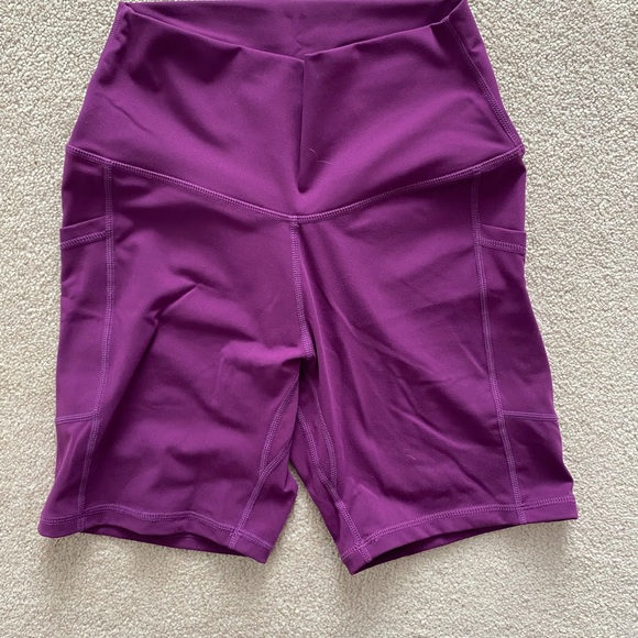 Colorfulkoala Essential Leggings w/Pockets 6” Inseam - Picture 3 of 5